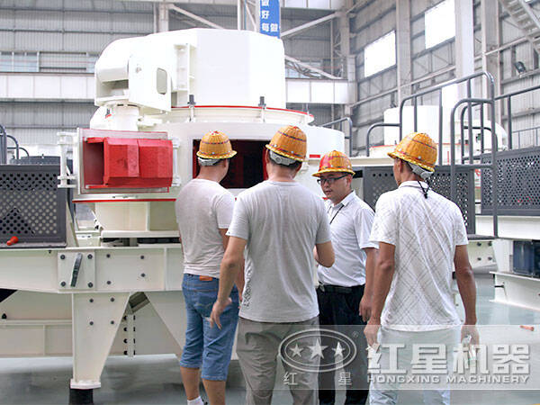 石英石制砂機預(yù)咨詢現(xiàn)場