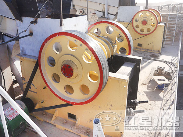 河北某環(huán)保制砂生產(chǎn)線現(xiàn)場(chǎng)1 河北某環(huán)保制砂生產(chǎn)線現(xiàn)場(chǎng)1