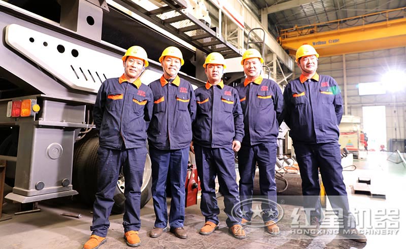 紅星專業(yè)的技術(shù)團(tuán)隊(duì),帶來(lái)質(zhì)量保障 紅星專業(yè)的技術(shù)團(tuán)隊(duì),帶來(lái)質(zhì)量保障