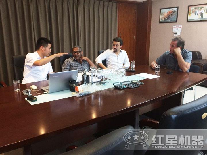 紅星與國(guó)外客戶商談價(jià)格,達(dá)成合作協(xié)議 紅星與國(guó)外客戶商談價(jià)格,達(dá)成合作協(xié)議