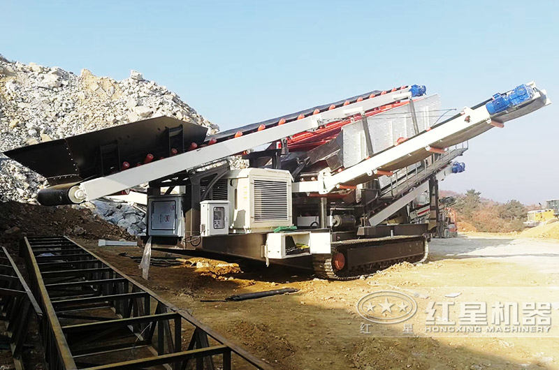 震動篩履帶移動破碎站精準篩分,維修更換周期長