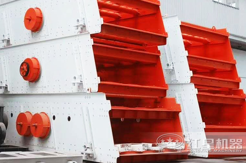 YK振動(dòng)篩:不會(huì)出現(xiàn)堵塞現(xiàn)場(chǎng) YK振動(dòng)篩:不會(huì)出現(xiàn)堵塞現(xiàn)場(chǎng)