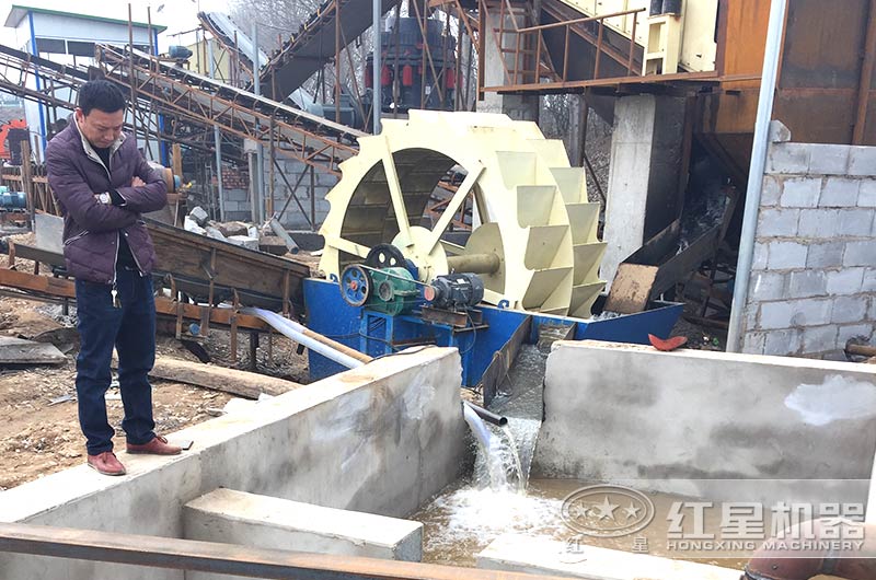 洗砂機生產現場，配置沉淀池