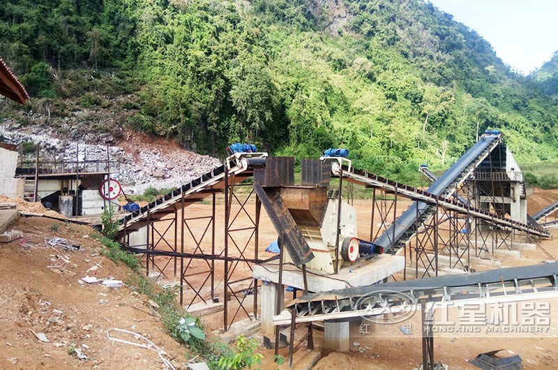 山東客戶加工石頭現(xiàn)場(chǎng)圖 山東客戶加工石頭現(xiàn)場(chǎng)圖