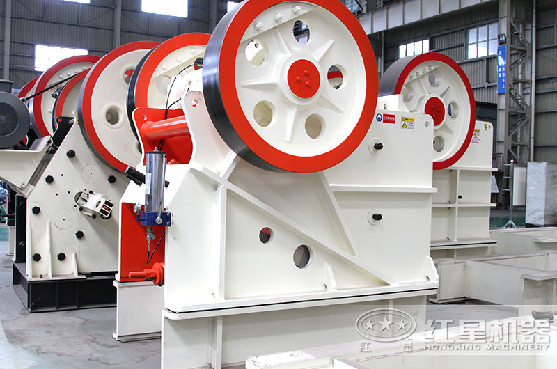 顎式破碎機(jī)設(shè)備圖 顎式破碎機(jī)設(shè)備圖