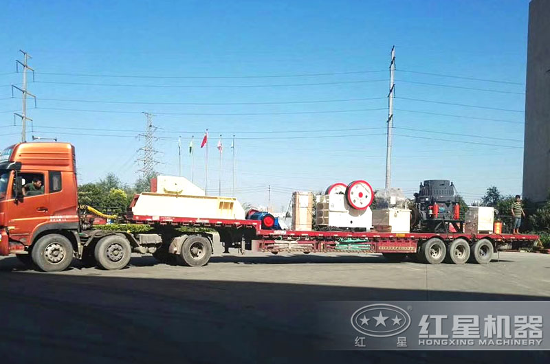 全套年產(chǎn)80萬噸砂石生產(chǎn)線設(shè)備發(fā)貨 全套年產(chǎn)80萬噸砂石生產(chǎn)線設(shè)備發(fā)貨