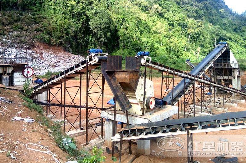 固定式混凝土粉碎機(jī)現(xiàn)場 固定式混凝土粉碎機(jī)現(xiàn)場