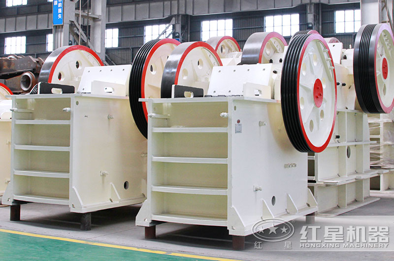 破石頭的機(jī)器_顎式破碎機(jī)圖片 破石頭的機(jī)器_顎式破碎機(jī)圖片