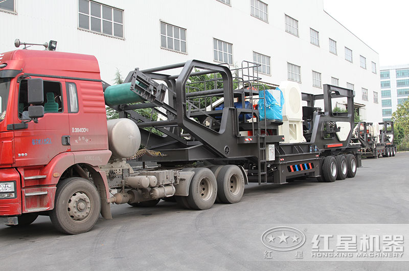 小型移動石頭粉碎機直接開往客戶現場 小型移動石頭粉碎機直接開往客戶現場