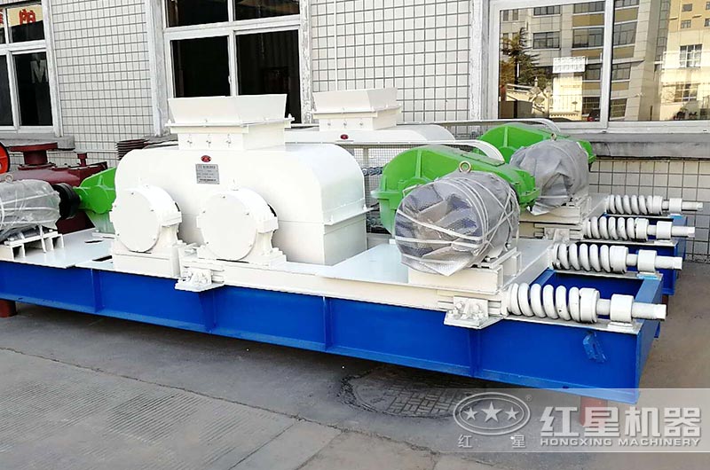 對(duì)輥機(jī)設(shè)備圖片 對(duì)輥機(jī)設(shè)備圖片