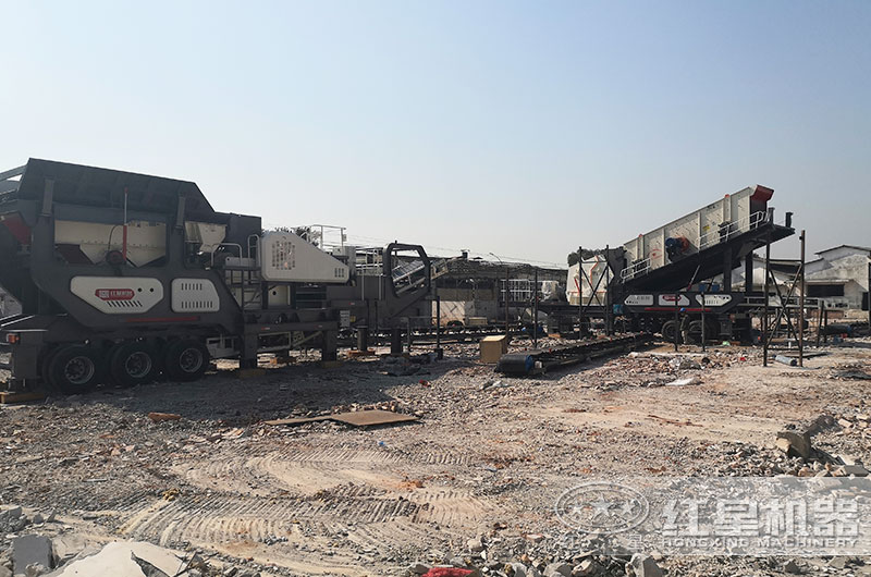 移動式破碎站工作現場圖片 移動式破碎站工作現場圖片