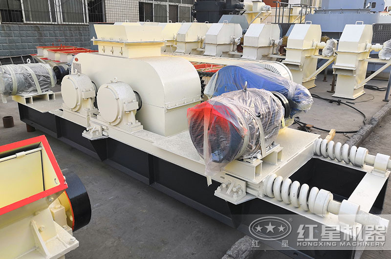 對輥式破碎機設備實拍圖 對輥式破碎機設備實拍圖