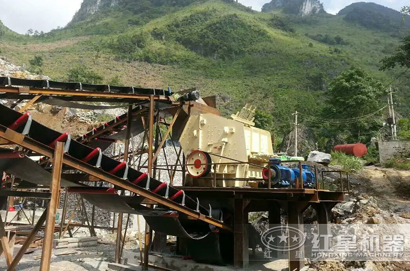 反擊式破碎機(jī)生產(chǎn)現(xiàn)場(chǎng)圖片 反擊式破碎機(jī)生產(chǎn)現(xiàn)場(chǎng)圖片