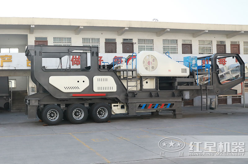 移動(dòng)式破碎機(jī)圖片 移動(dòng)式破碎機(jī)圖片