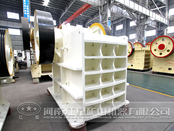 顎式碎石機(jī) 顎式碎石機(jī)