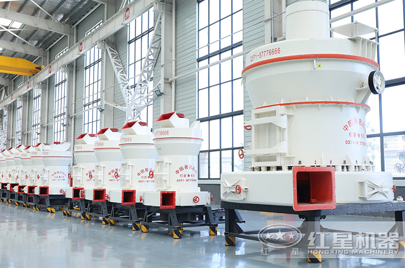 雷蒙磨粉機廠區現貨 雷蒙磨粉機廠區現貨