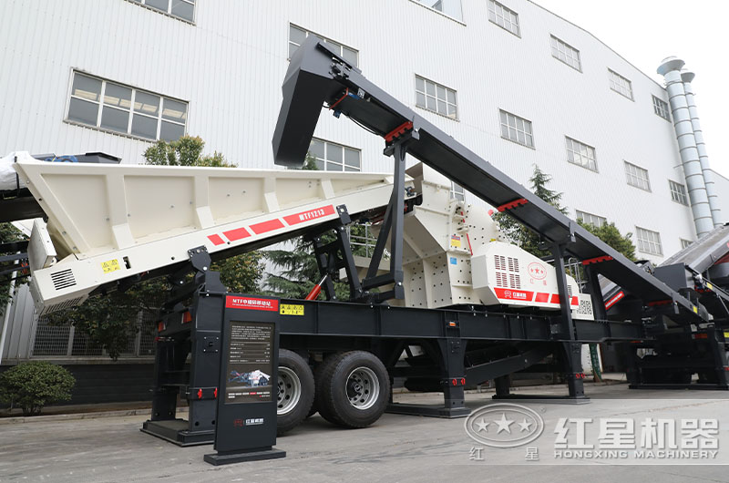 大型反擊式移動石子破碎機 大型反擊式移動石子破碎機